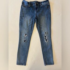 Maurice’s Distressed Denim Jeans Size Medium Short